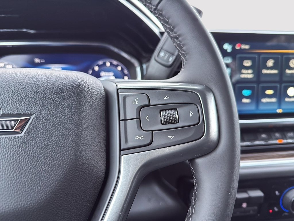 Chevrolet Silverado 1500 RST 2025 à Drummondville, Québec - 15 - w1024h768px