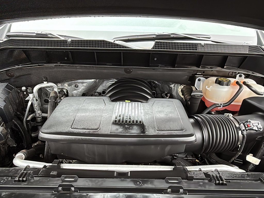 Chevrolet Silverado 1500 RST 2025 à Drummondville, Québec - 7 - w1024h768px