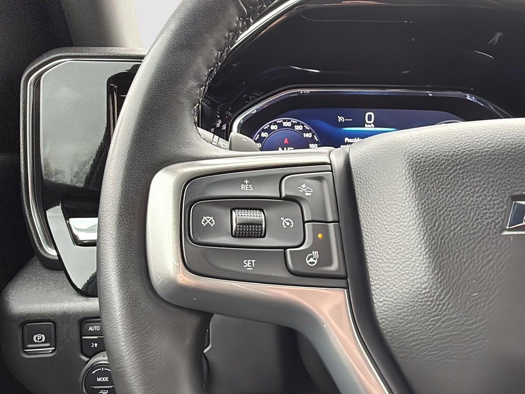 Chevrolet Silverado 1500 RST 2025 à Drummondville, Québec - 14 - w1024h768px