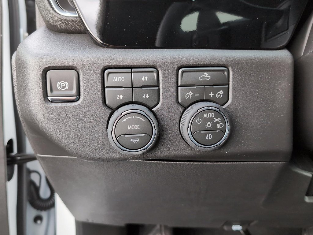 Chevrolet Silverado 1500 RST 2026 à Drummondville, Québec - 16 - w1024h768px