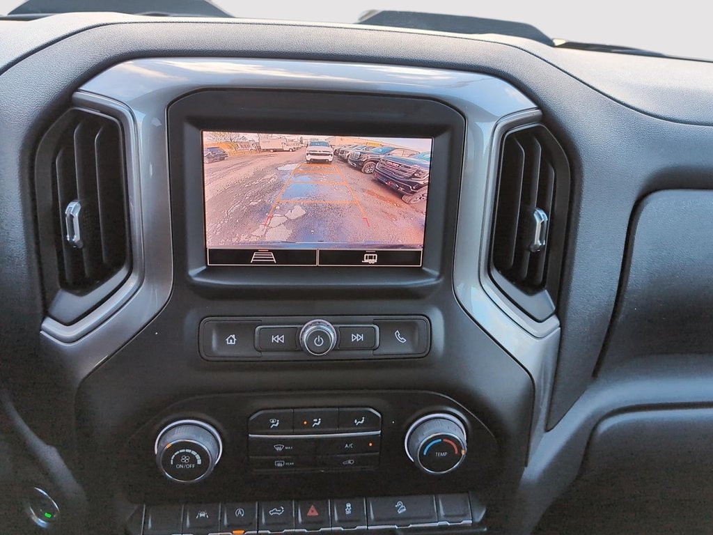 Chevrolet Silverado 1500 Custom Trail Boss 2026 à Drummondville, Québec - 17 - w1024h768px