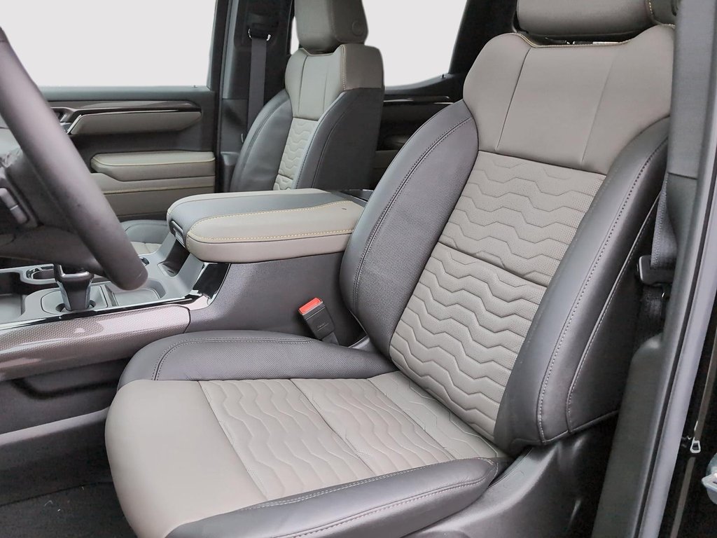 Chevrolet Silverado 1500 ZR2 2026 à Drummondville, Québec - 15 - w1024h768px