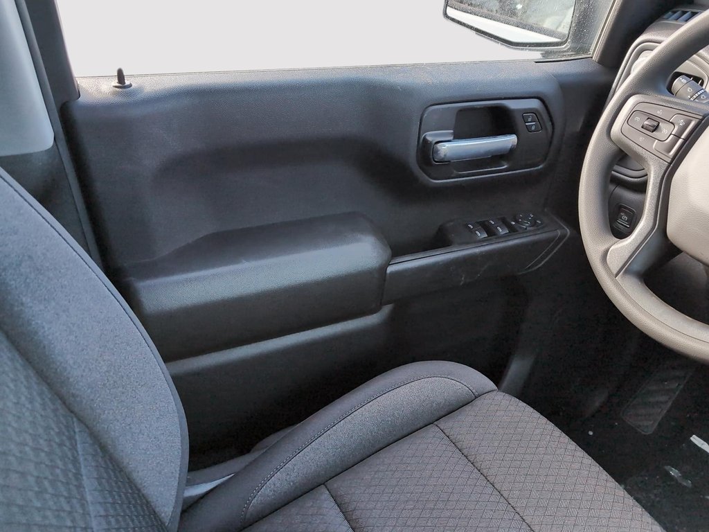 2026 Chevrolet Silverado 1500 Custom Trail Boss in Drummondville, Quebec - 10 - w1024h768px