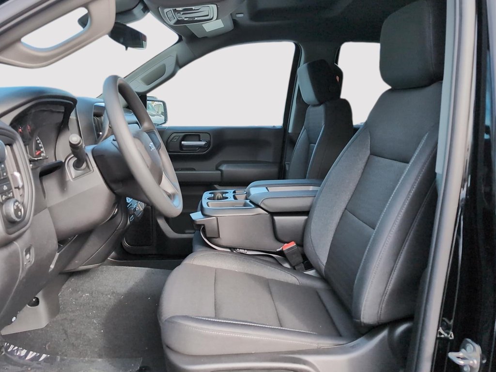 Chevrolet Silverado 1500 Custom Trail Boss 2026 à Drummondville, Québec - 8 - w1024h768px