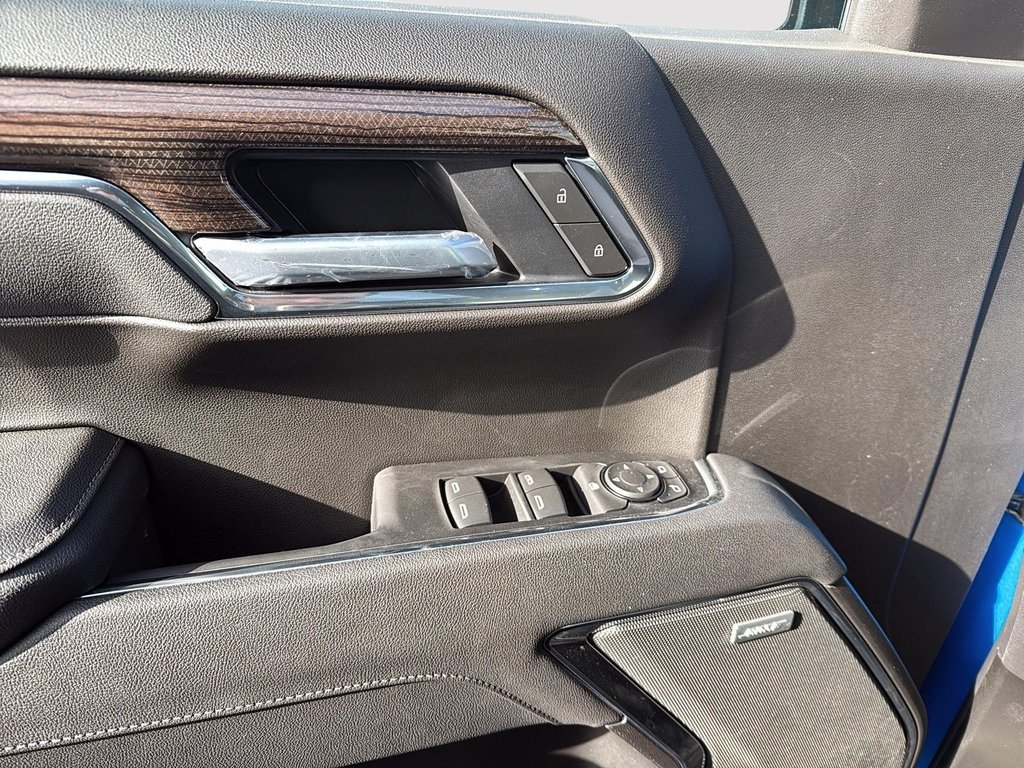 2026 Chevrolet Silverado 1500 RST in Drummondville, Quebec - 9 - w1024h768px