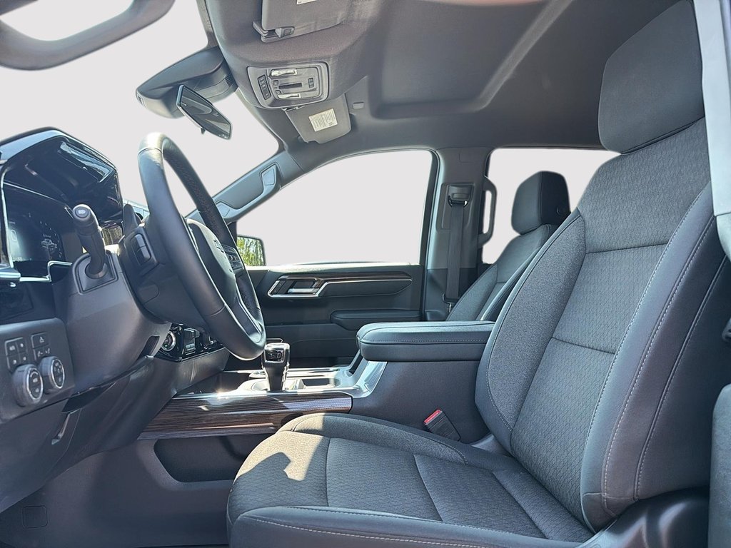 2026 Chevrolet Silverado 1500 RST in Drummondville, Quebec - 7 - w1024h768px