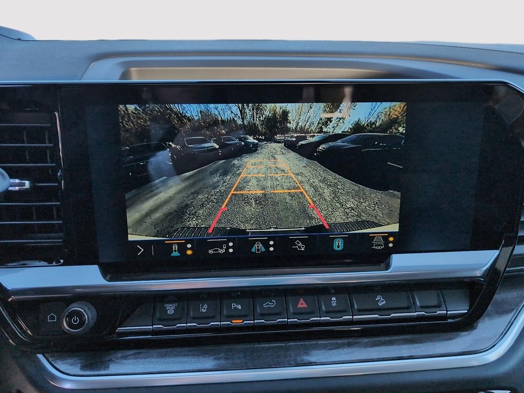 2026 Chevrolet SILVERADO 2500 4RM LTZ CREW in Drummondville, Quebec - 17 - w1024h768px