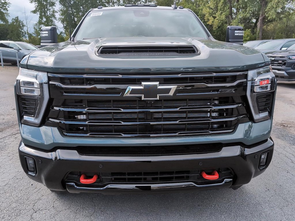 2025 Chevrolet SILVERADO 2500 HD LT in Drummondville, Quebec - 10 - w1024h768px