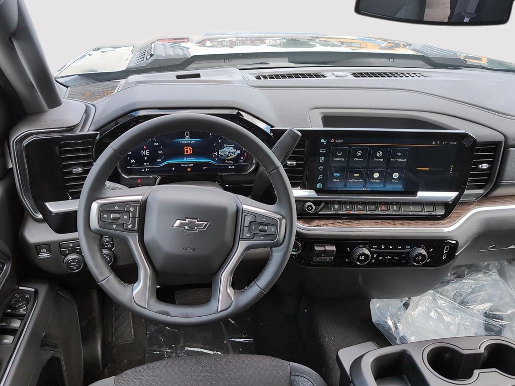 2025 Chevrolet SILVERADO 2500 HD LT in Drummondville, Quebec - 14 - w1024h768px