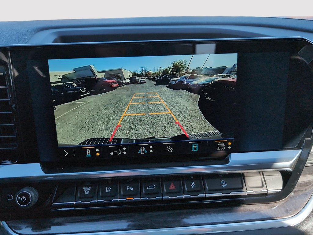 2026 Chevrolet Silverado 2500 HD LTZ in Drummondville, Quebec - 18 - w1024h768px