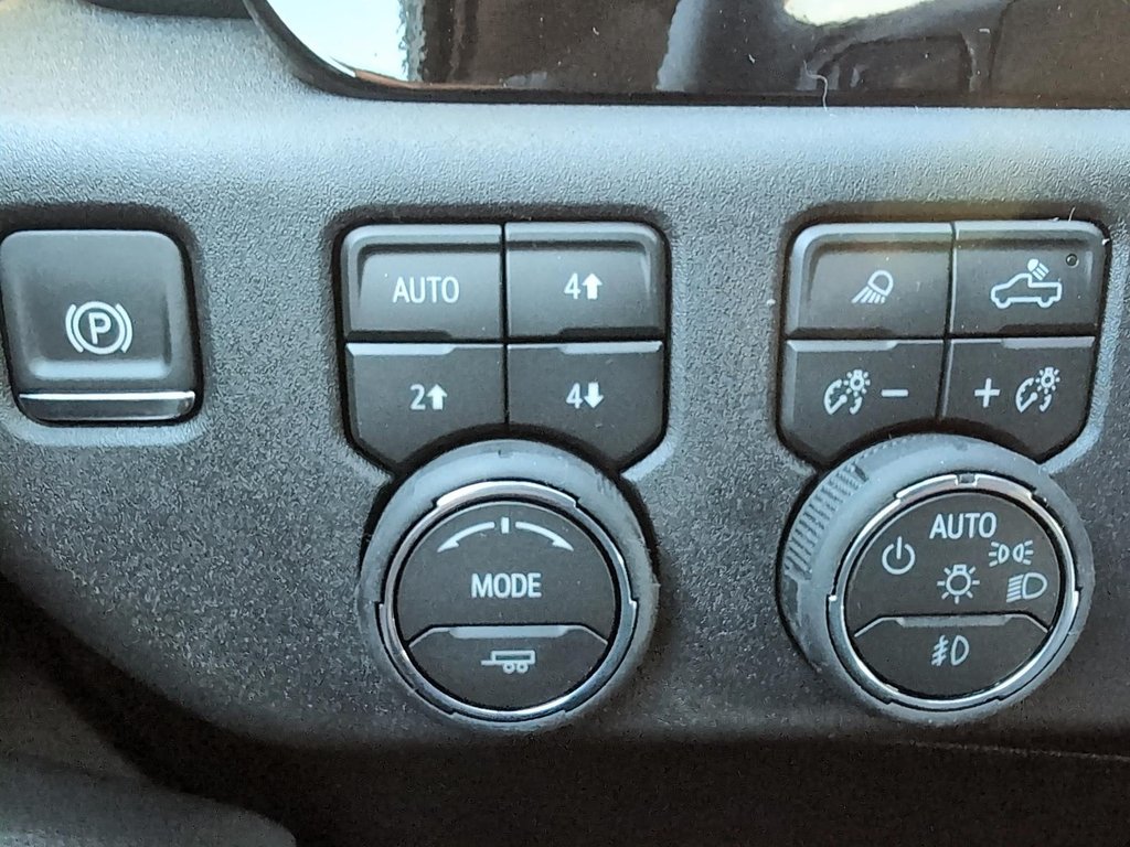 2026 Chevrolet Silverado 2500 HD LTZ in Drummondville, Quebec - 15 - w1024h768px