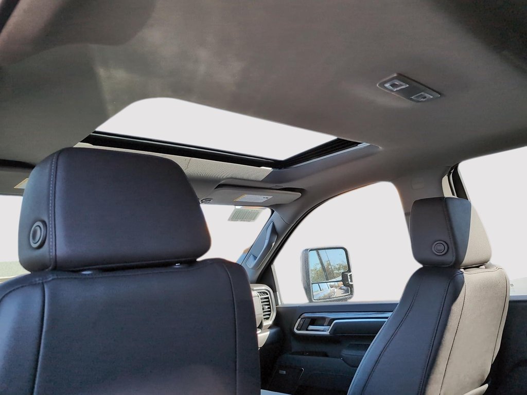 2026 Chevrolet Silverado 2500 HD LTZ in Drummondville, Quebec - 16 - w1024h768px