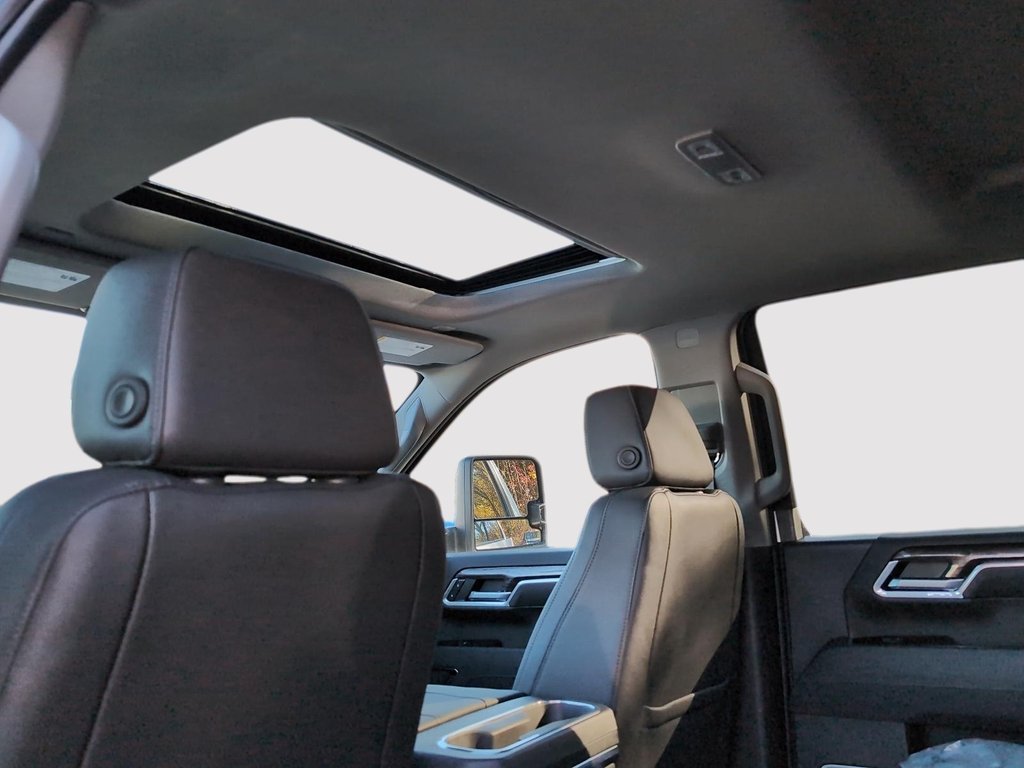 2026 Chevrolet Silverado 2500 HD LTZ in Drummondville, Quebec - 17 - w1024h768px