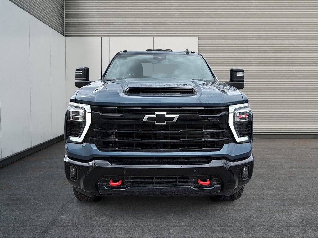 2026 Chevrolet Silverado 2500HD LT in Drummondville, Quebec - 2 - w1024h768px