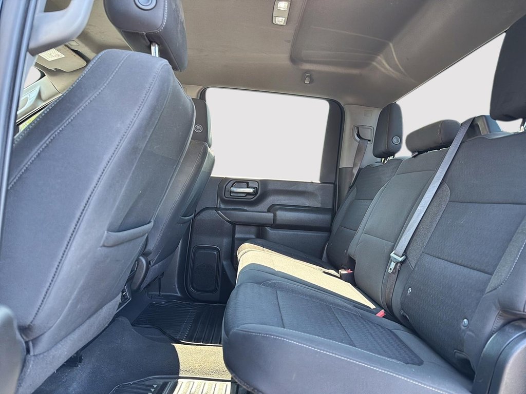 Chevrolet Silverado 2500HD LT 2023 à Drummondville, Québec - 9 - w1024h768px