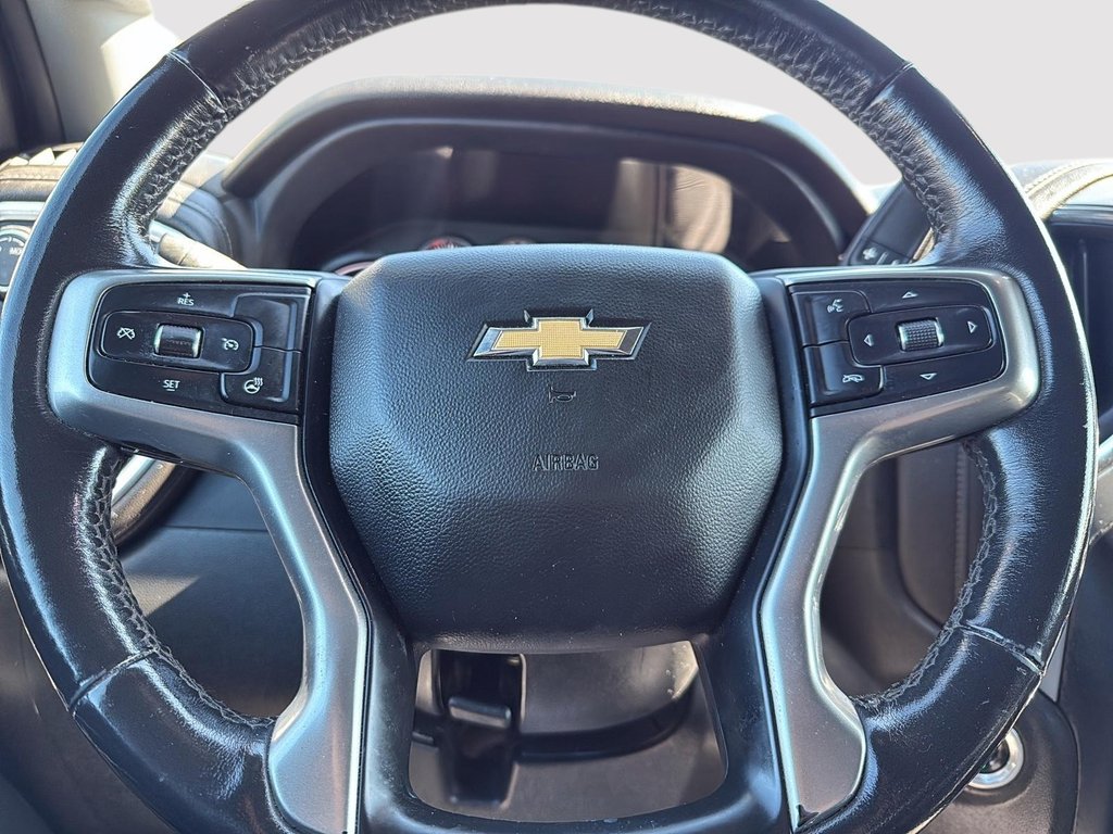 Chevrolet Silverado 2500HD LT 2023 à Drummondville, Québec - 13 - w1024h768px