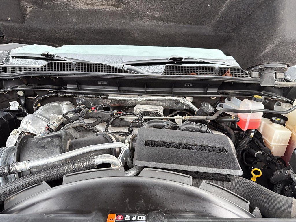 2024 Chevrolet Silverado 2500HD Custom in Drummondville, Quebec - 7 - w1024h768px