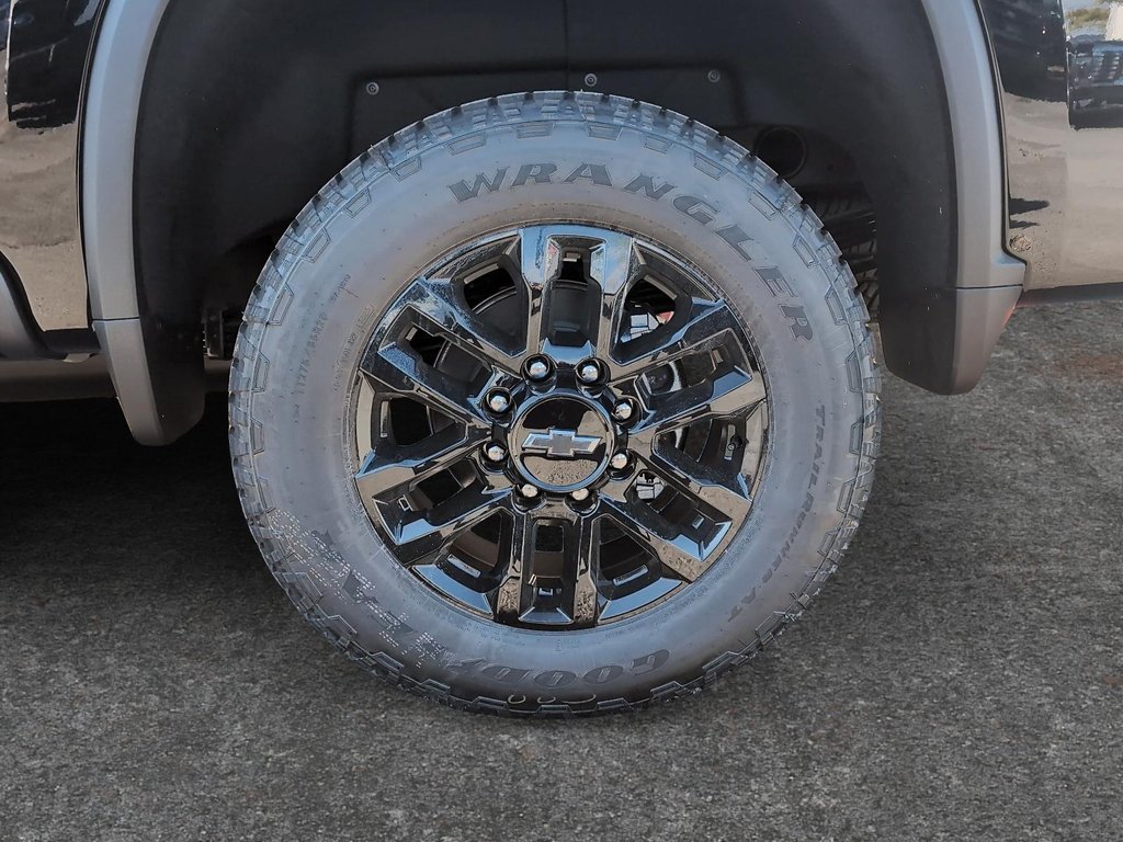 2026 Chevrolet Silverado 2500HD LTZ in Drummondville, Quebec - 6 - w1024h768px