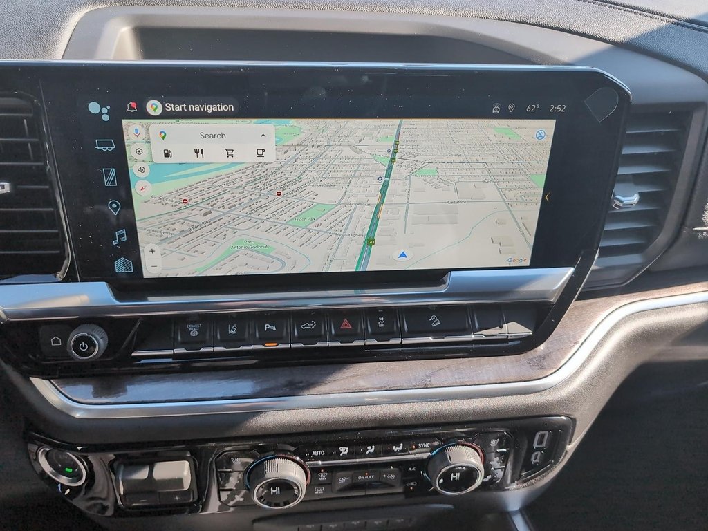 2026 Chevrolet Silverado 2500HD LTZ in Drummondville, Quebec - 17 - w1024h768px