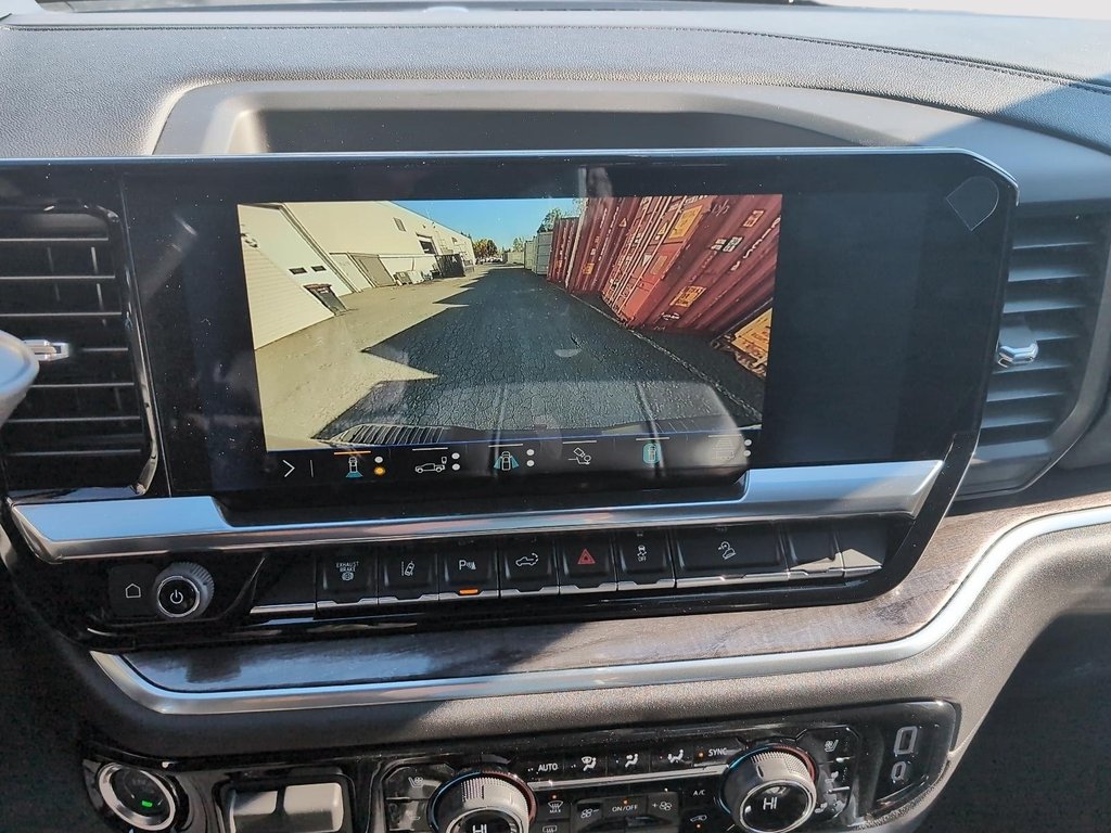 2026 Chevrolet Silverado 2500HD LTZ in Drummondville, Quebec - 16 - w1024h768px