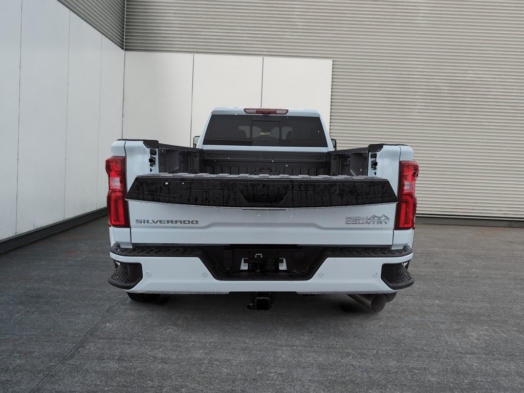 2026 Chevrolet Silverado 3500 HD HIGH COUNTRY DRW in Drummondville, Quebec - 13 - w1024h768px