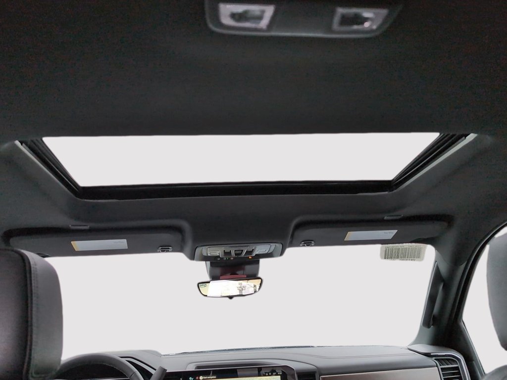 2026 Chevrolet Silverado 3500 HD HIGH COUNTRY DRW in Drummondville, Quebec - 15 - w1024h768px