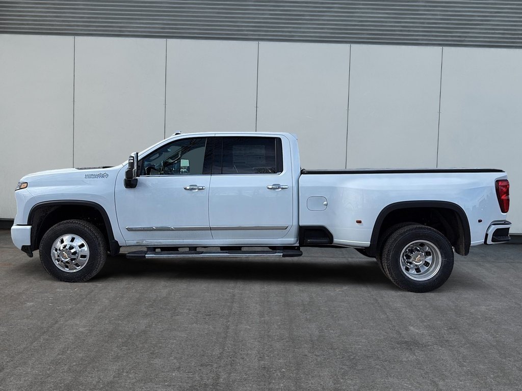 Chevrolet Silverado 3500 HD HIGH COUNTRY DRW 2026 à Drummondville, Québec - 5 - w1024h768px