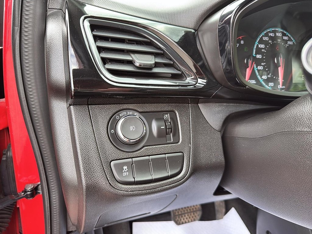 2018 Chevrolet Spark LT in Drummondville, Quebec - 11 - w1024h768px