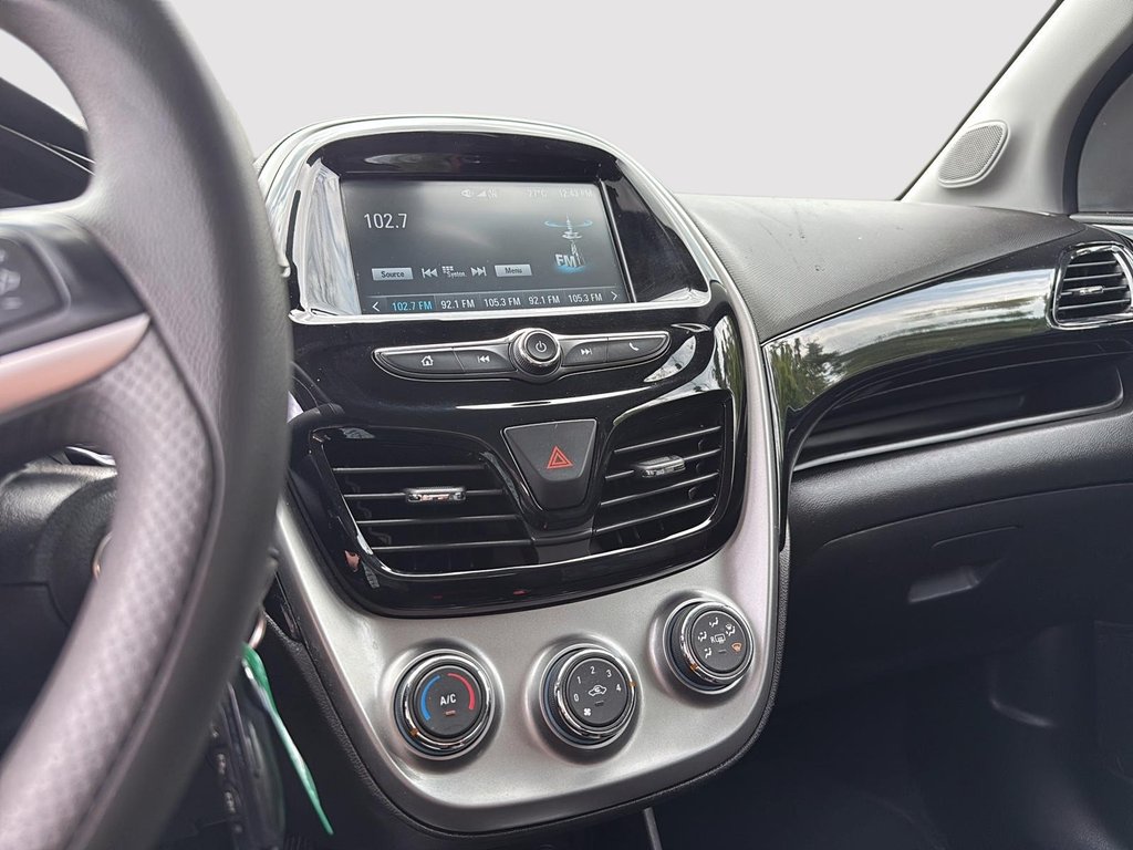 2018 Chevrolet Spark LT in Drummondville, Quebec - 16 - w1024h768px