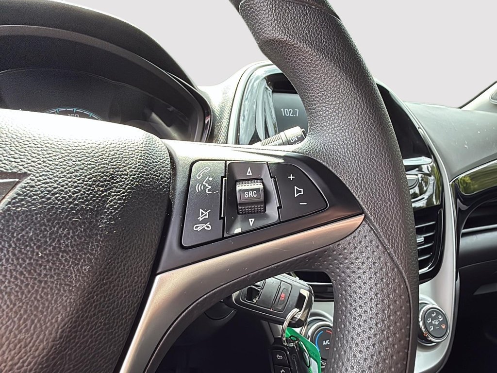 2018 Chevrolet Spark LT in Drummondville, Quebec - 14 - w1024h768px