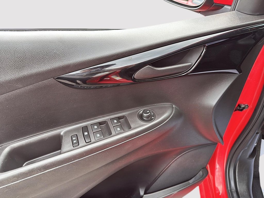 2018 Chevrolet Spark LT in Drummondville, Quebec - 10 - w1024h768px