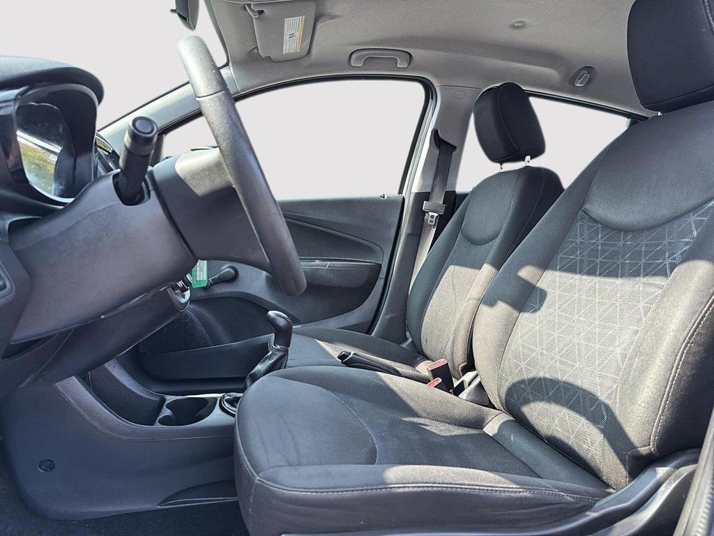 2019 Chevrolet Spark LS in Drummondville, Quebec - 7 - w1024h768px