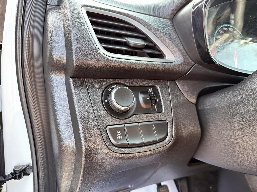2019 Chevrolet Spark LS in Drummondville, Quebec - 11 - w1024h768px