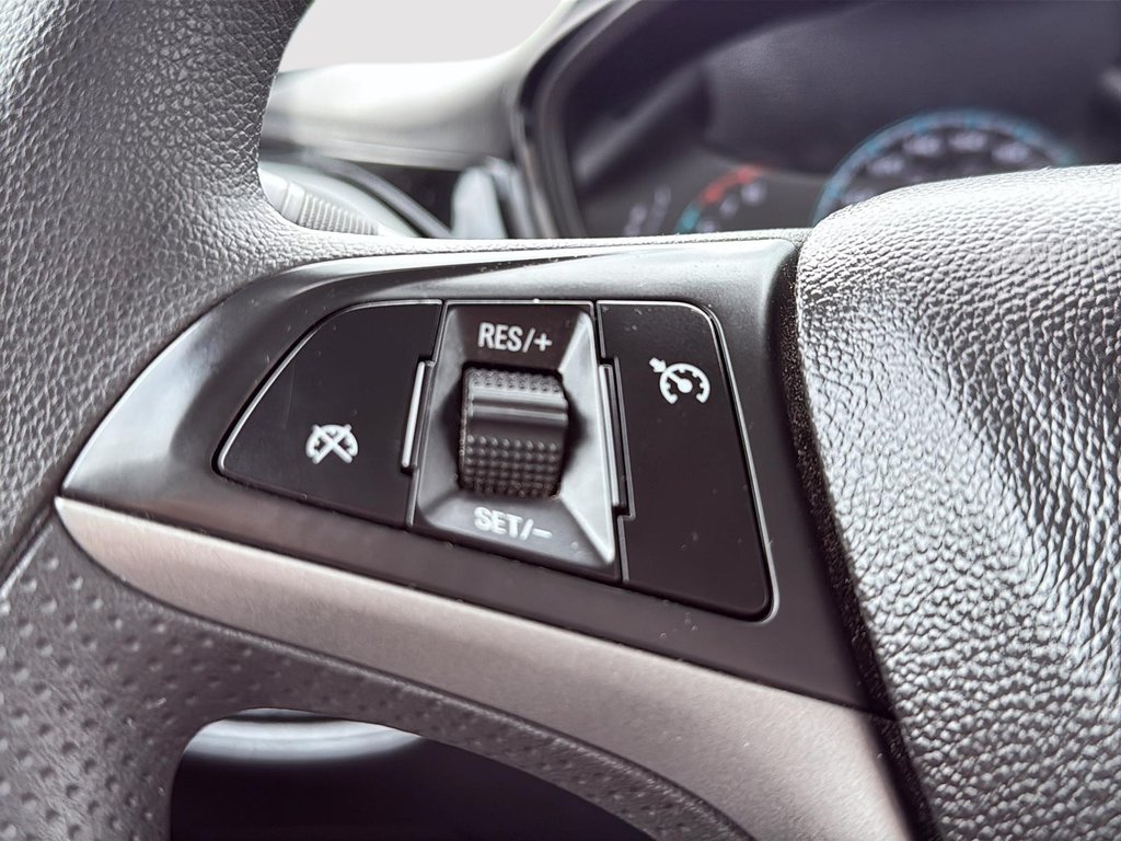 2021 Chevrolet Spark 1LT in Drummondville, Quebec - 14 - w1024h768px