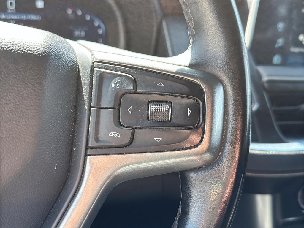 2023 Chevrolet Tahoe Premier in Drummondville, Quebec - 17 - w1024h768px