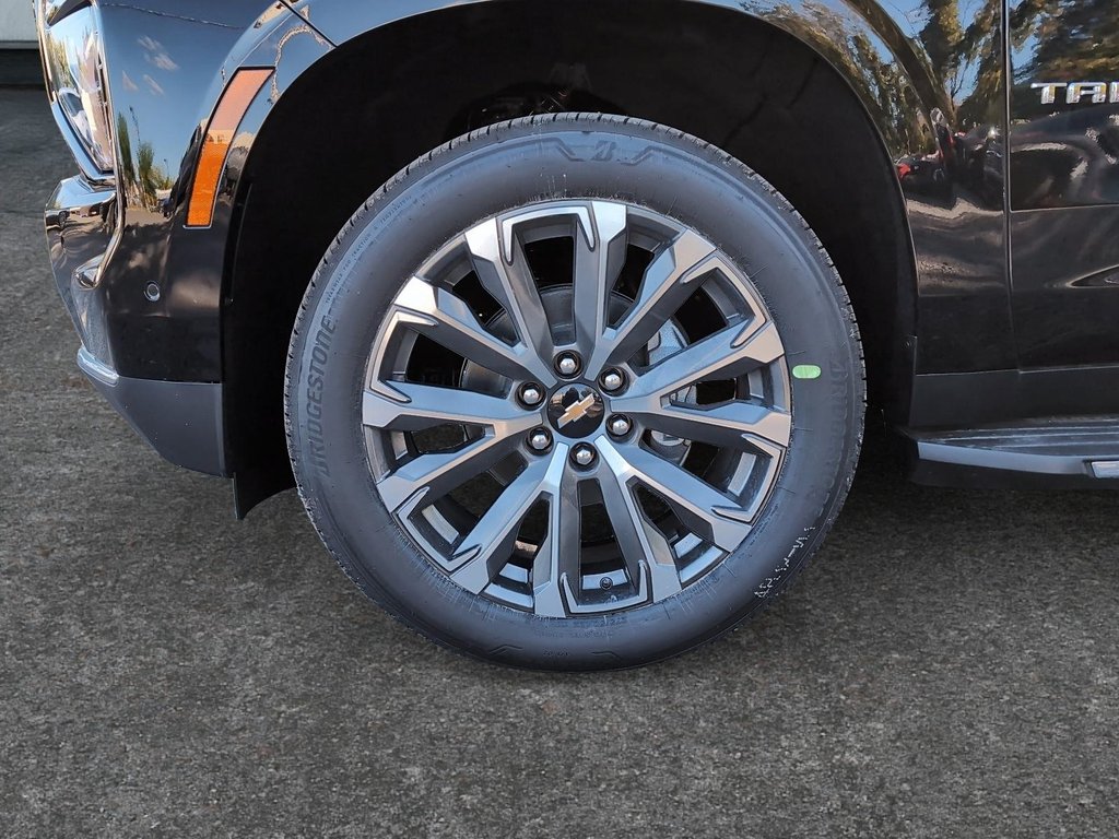 2025 Chevrolet Tahoe High Country in Drummondville, Quebec - 9 - w1024h768px