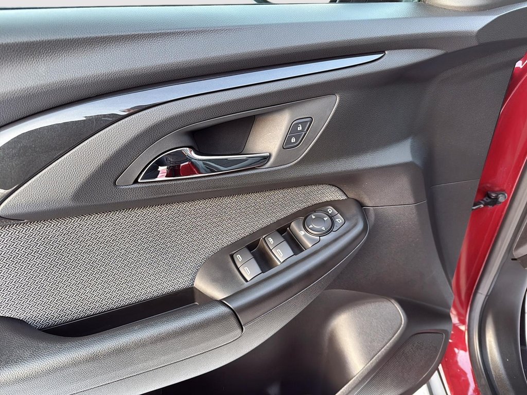 2023 Chevrolet Trailblazer LT in Drummondville, Quebec - 12 - w1024h768px