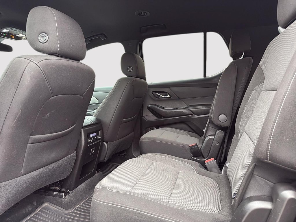Chevrolet Traverse LT Cloth 2022 à Drummondville, Québec - 9 - w1024h768px