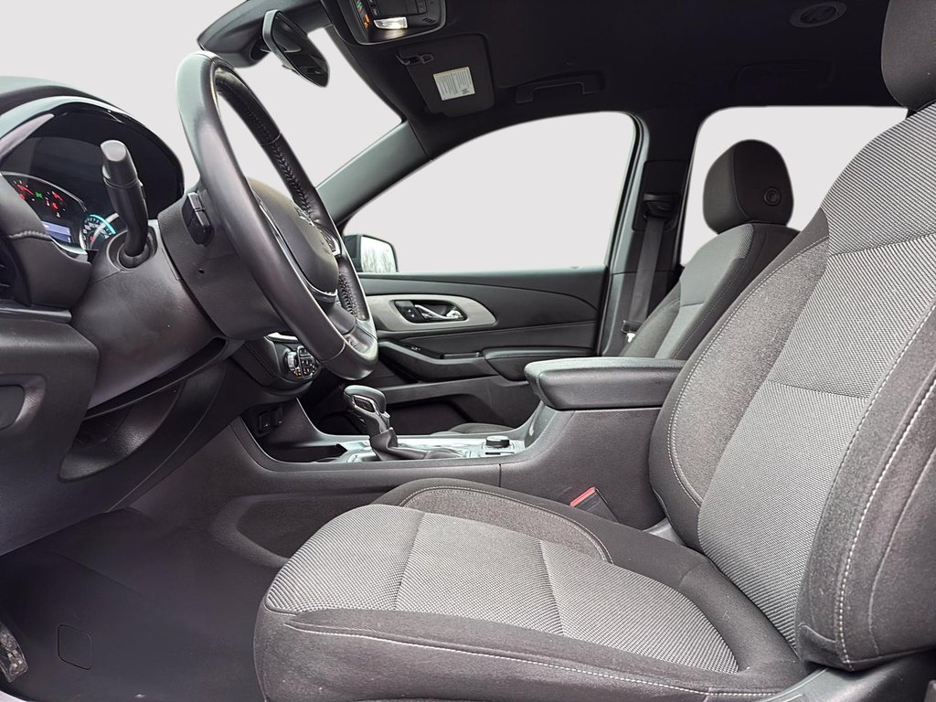 Chevrolet Traverse LT Cloth 2022 à Drummondville, Québec - 8 - w1024h768px