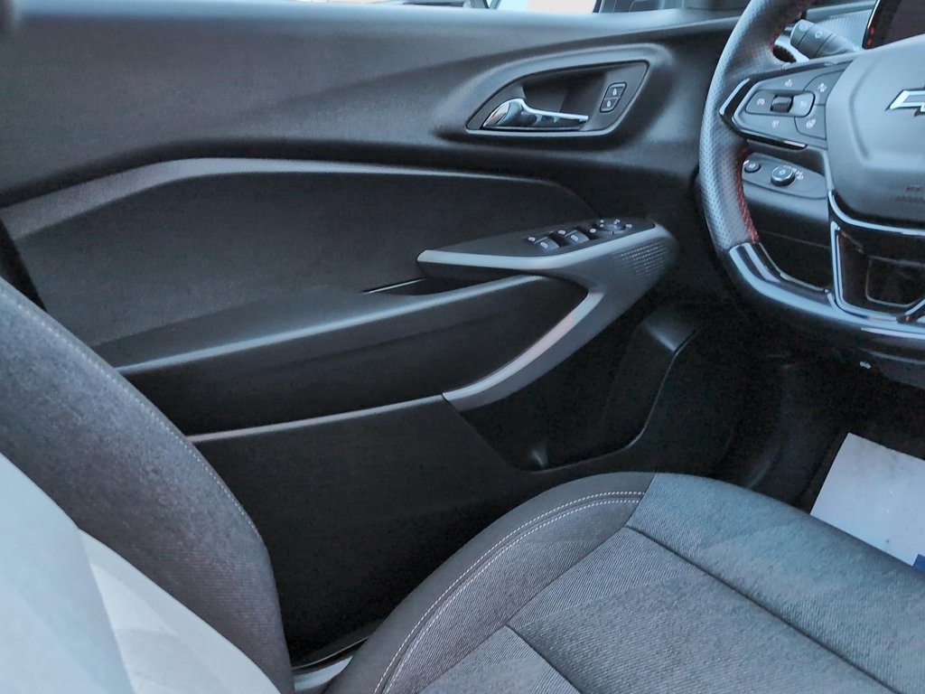 2024 Chevrolet Trax 1RS in Drummondville, Quebec - 12 - w1024h768px