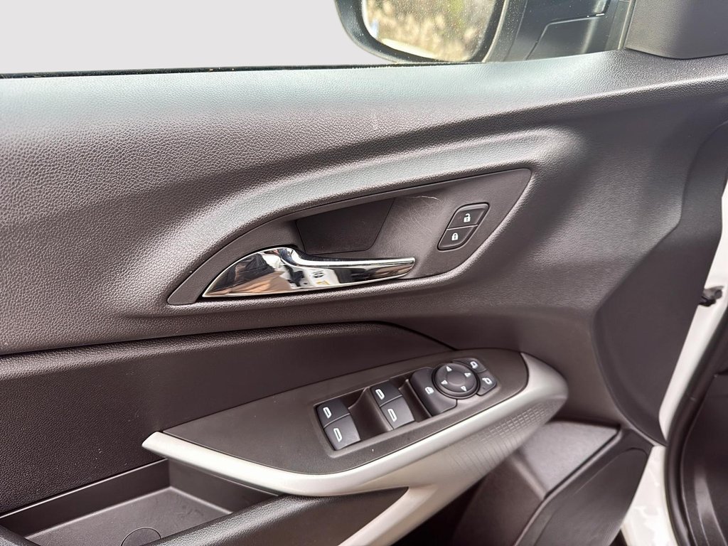 Chevrolet Trax LS 2024 à Drummondville, Québec - 11 - w1024h768px