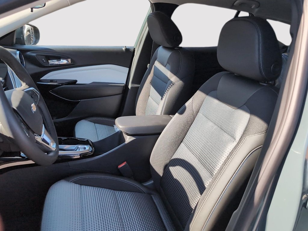2026 Chevrolet Trax LT in Drummondville, Quebec - 10 - w1024h768px