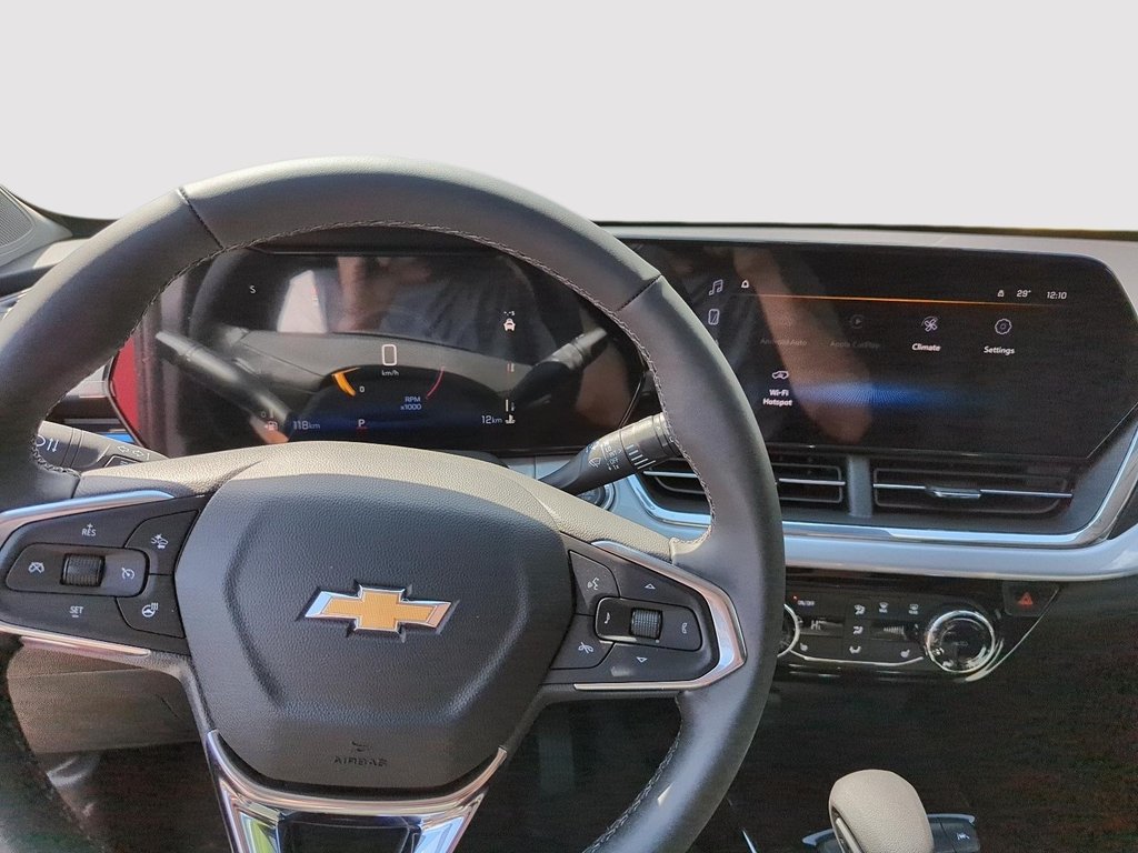 2026 Chevrolet Trax LT in Drummondville, Quebec - 13 - w1024h768px