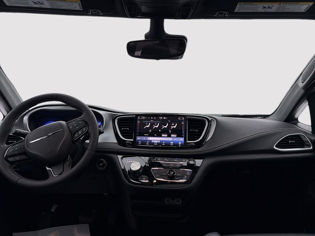 2024 Chrysler Pacifica Touring-L Apparence S Toit-Panoramique in Drummondville, Quebec - 12 - w1024h768px