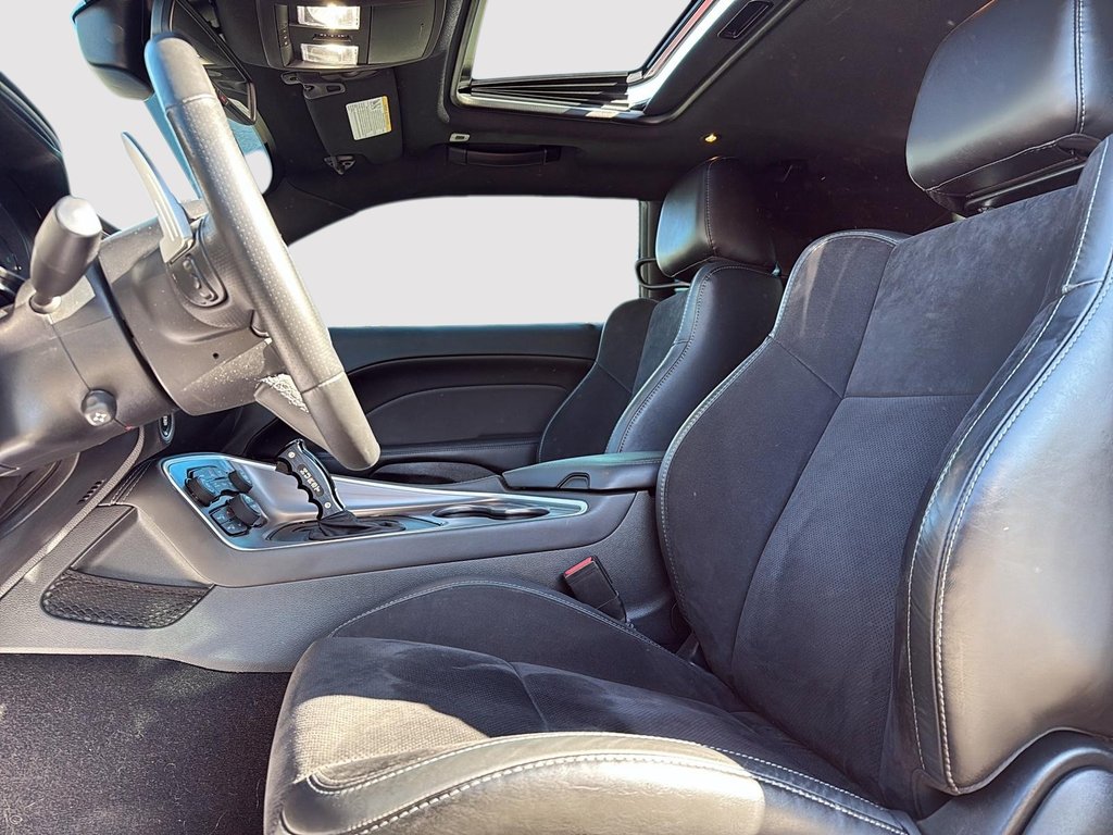 2019 Dodge Challenger R/T in Drummondville, Quebec - 9 - w1024h768px