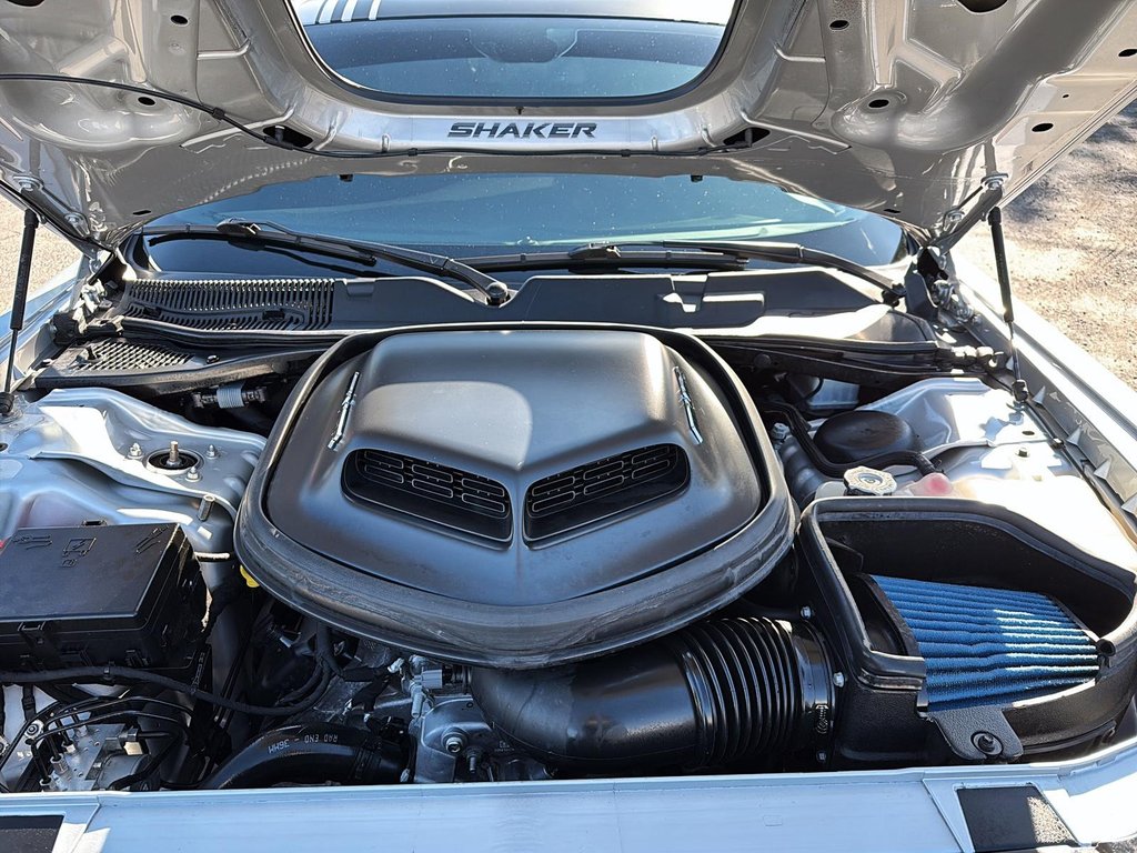 2019 Dodge Challenger R/T in Drummondville, Quebec - 8 - w1024h768px