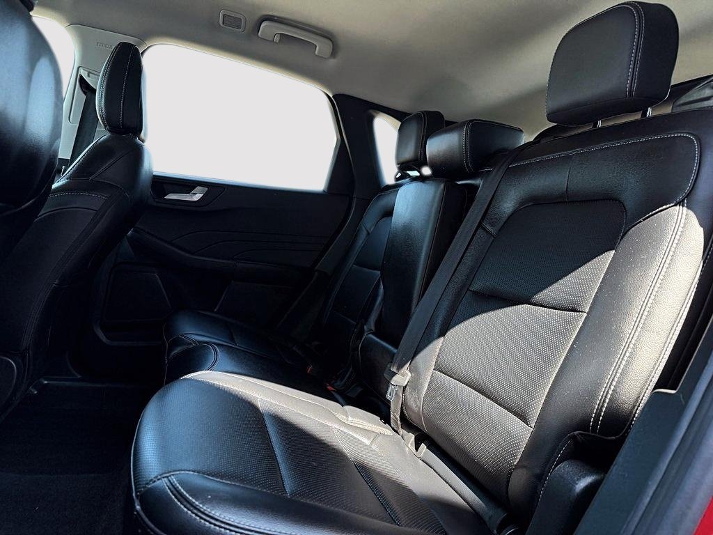 2022 Ford Escape Titanium Plug-In Hybrid in Drummondville, Quebec - 9 - w1024h768px