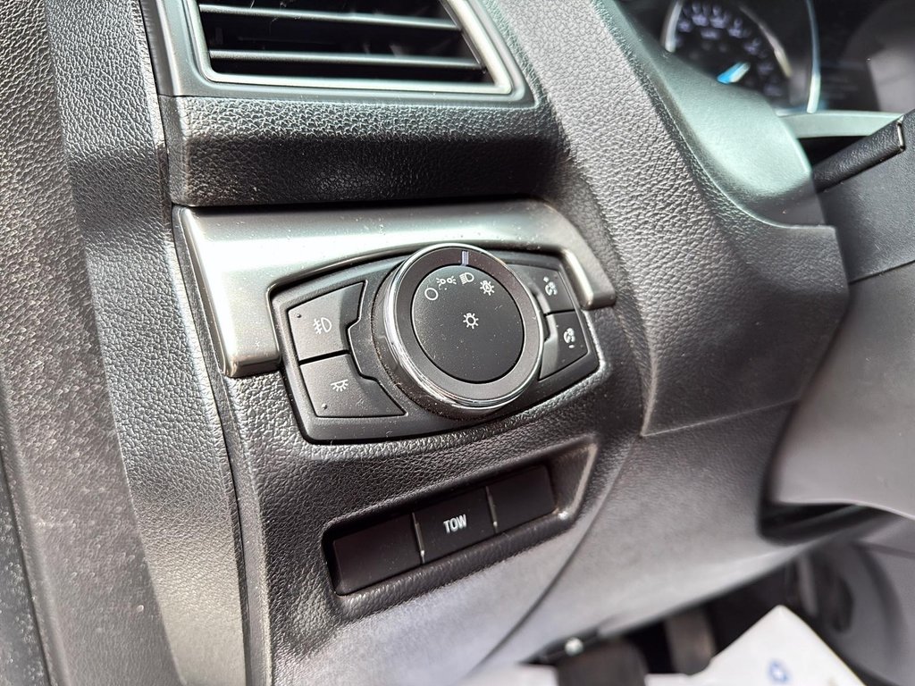 2019 Ford Explorer XLT in Drummondville, Quebec - 10 - w1024h768px