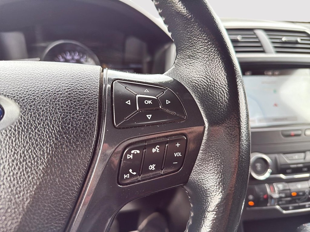 2019 Ford Explorer XLT in Drummondville, Quebec - 13 - w1024h768px