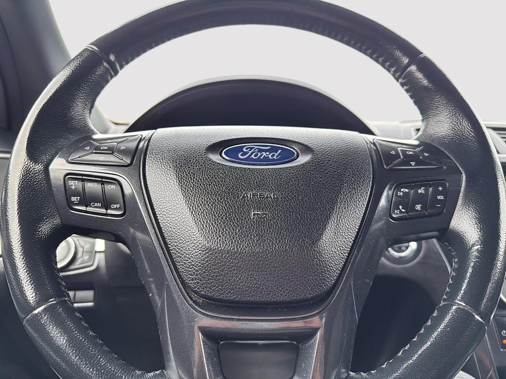 2019 Ford Explorer XLT in Drummondville, Quebec - 11 - w1024h768px